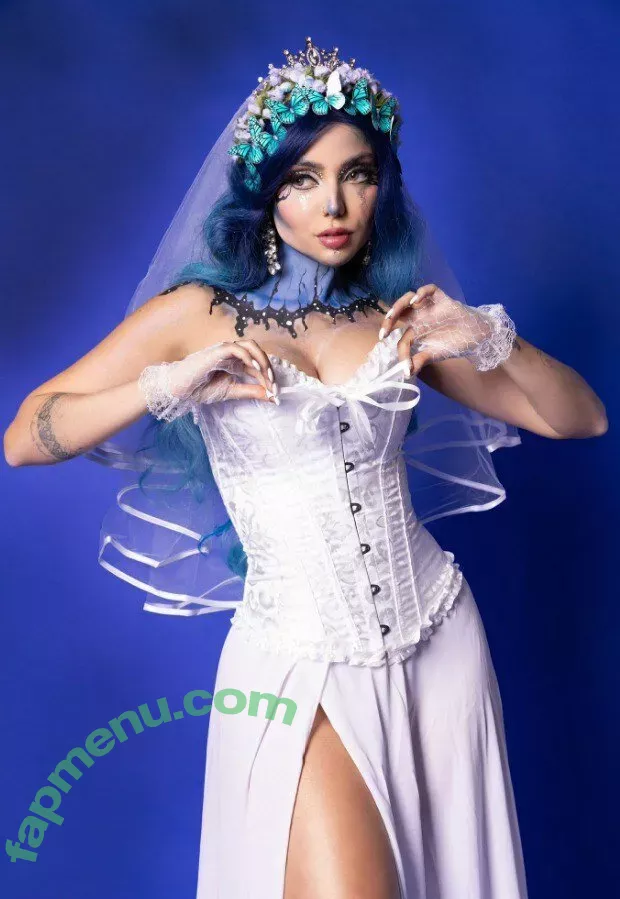 Nyvi Estephan nude photo #0173 (Discussão / nyvi_estephan / nyviestephan)
