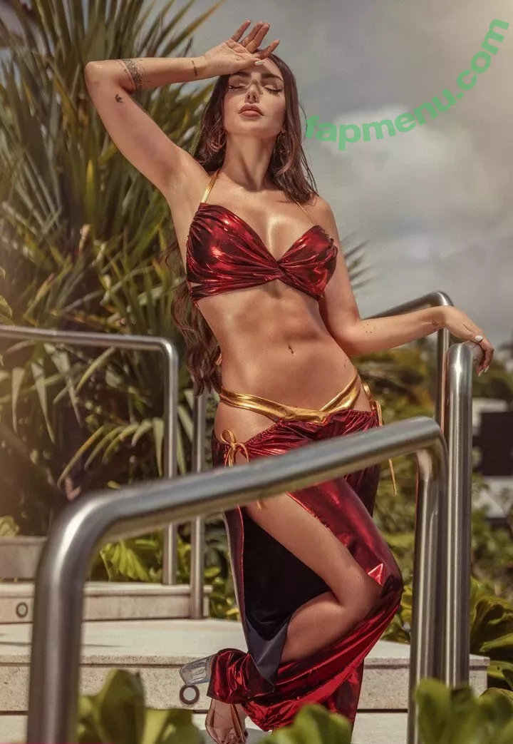 Nyvi Estephan nude photo #0299 (Discussão / nyvi_estephan / nyviestephan)