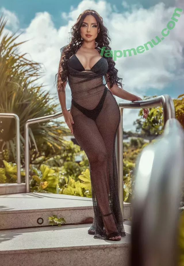 Nyvi Estephan nude photo #0405 (Discussão / nyvi_estephan / nyviestephan)