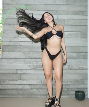 Nyvi Estephan / Discussão / nyvi_estephan / nyviestephan nude photo #1131