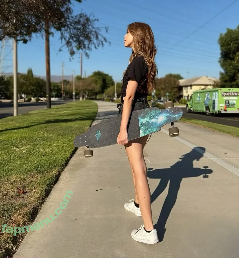 Nyybeats nude photo #0151 (Nyybeats)