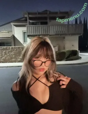 OffbrandTea nude photo #0012