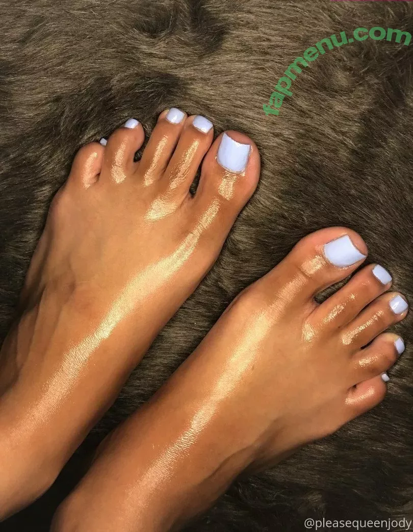 officiallyariaa nude photo #0020 (itsariaaofficial)