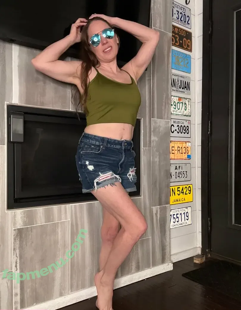 oh_olivia_xoxo nude photo #0030 (oh_olivia_xoxo)