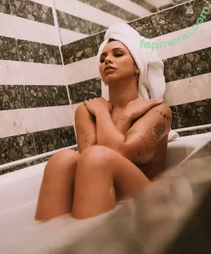  nude photo #0011