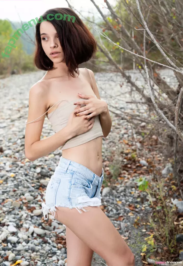 Ohana Petite nude photo #0089 (Tiny Spanish Beauty / _andybloom_ / anyuser / bloomingnaked)