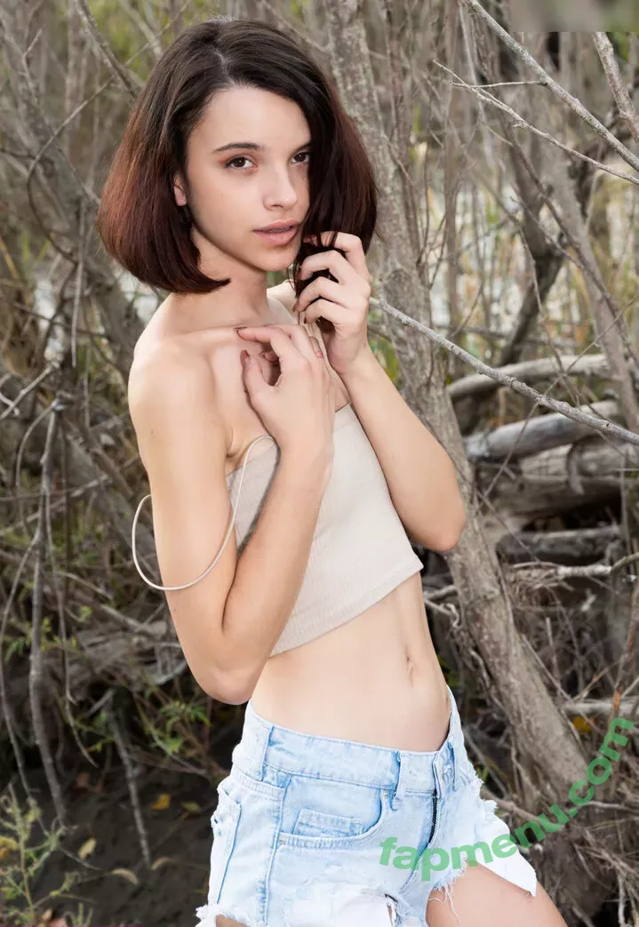 Ohana Petite nude photo #0092 (Tiny Spanish Beauty / _andybloom_ / anyuser / bloomingnaked)