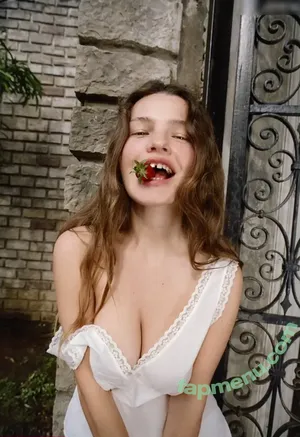 Olga Obumova / doch_olega nude photo #0245
