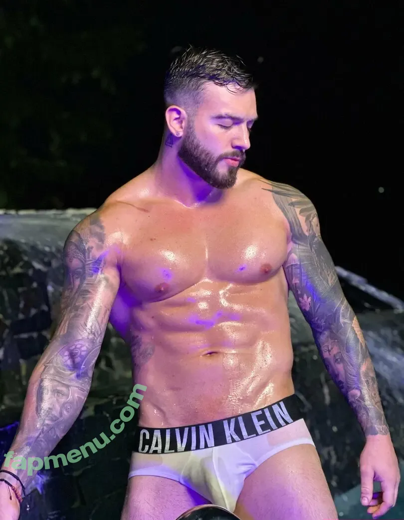 olivercolt nude photo #0037 (theolivercolt)