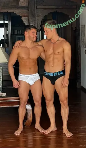 oliverhuntxxx / oliverhuntxx nude photo #0102