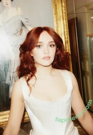 Olivia Cooke / livkatecooke nude photo #0130