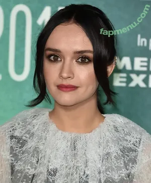 Olivia Cooke / livkatecooke nude photo #0216