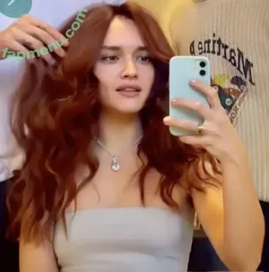 Olivia Cooke / livkatecooke nude photo #0242