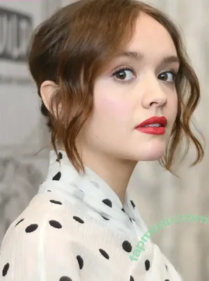Olivia Cooke / livkatecooke nude photo #0259