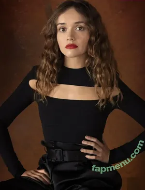 Olivia Cooke / livkatecooke nude photo #0273