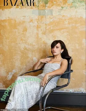 Olivia Cooke / livkatecooke nude photo #0693