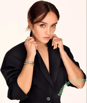 Olivia Cooke / livkatecooke nude photo #0703