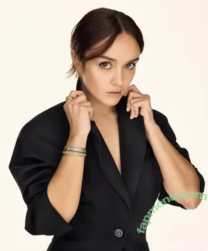 Olivia Cooke / livkatecooke nude photo #0762