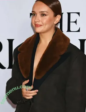 Olivia Cooke / livkatecooke nude photo #0785