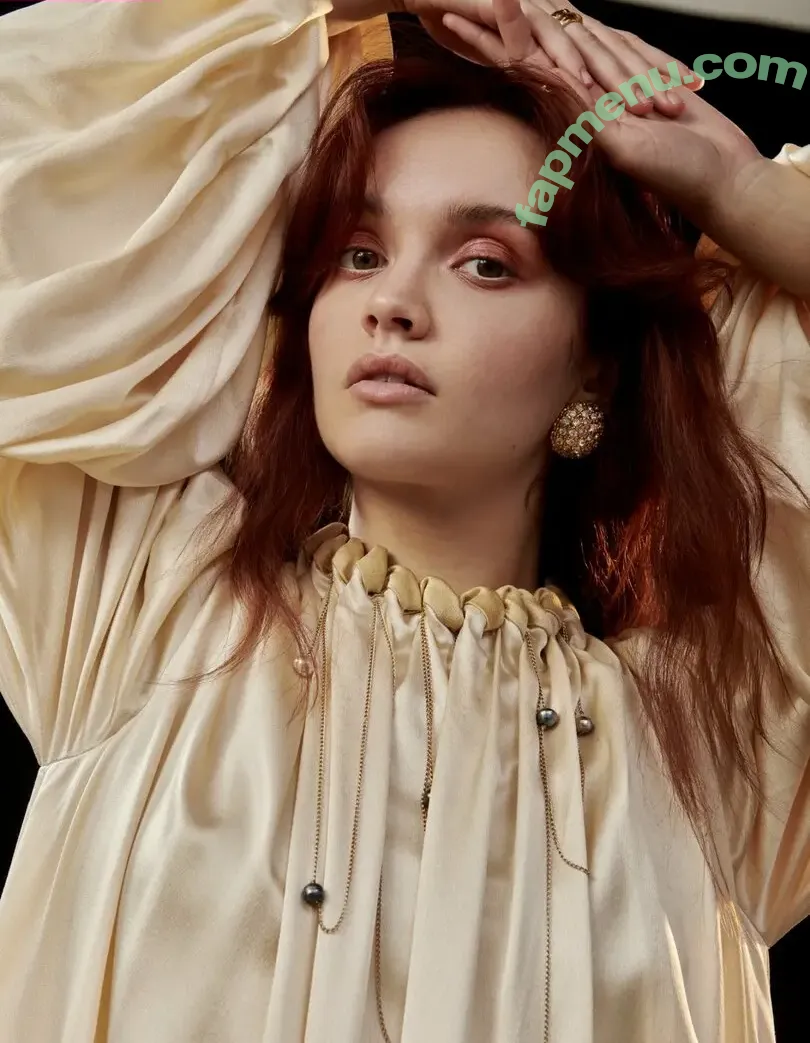 Olivia Cooke nude photo #0197 (livkatecooke)