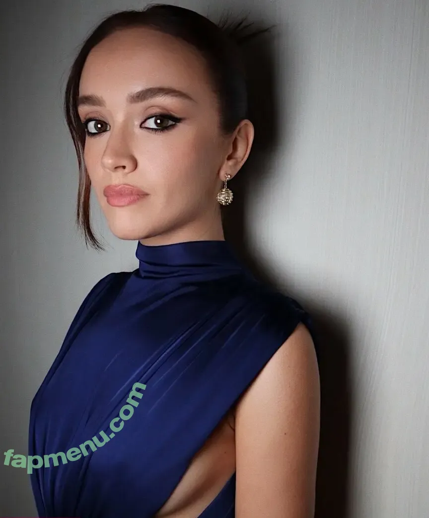 Olivia Cooke nude photo #0384 (livkatecooke)