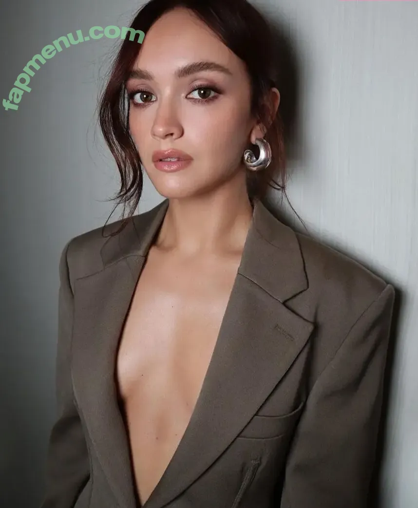 Olivia Cooke nude photo #0388 (livkatecooke)