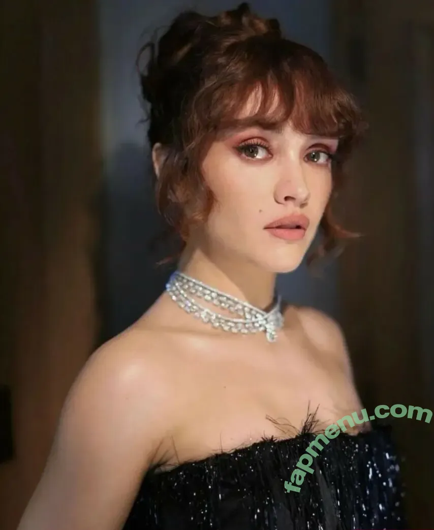 Olivia Cooke nude photo #0445 (livkatecooke)
