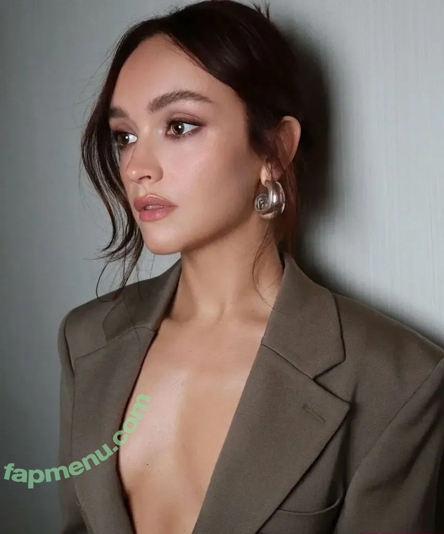 Olivia Cooke nude photo #0704 (livkatecooke)