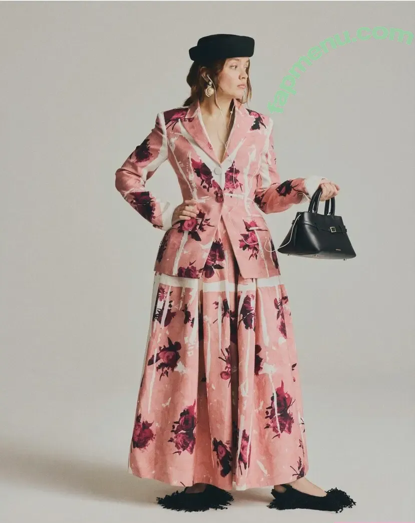 Olivia Cooke nude photo #0742 (livkatecooke)