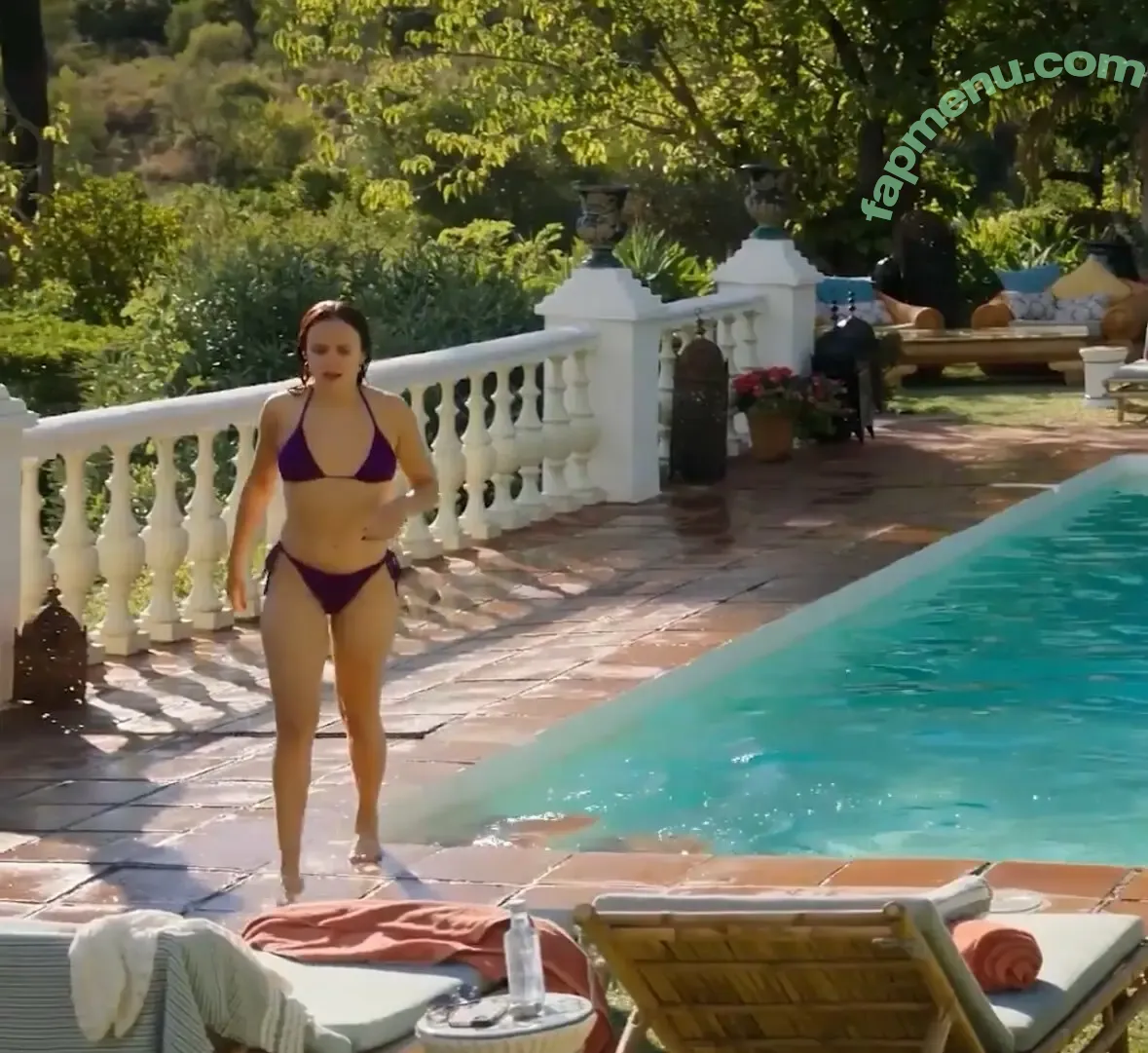 Olivia Cooke nude photo #0779 (livkatecooke)
