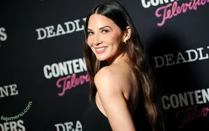 Olivia Munn / oliviamunn nude photo #1084