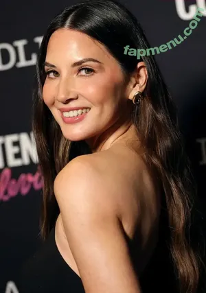 Olivia Munn / oliviamunn nude photo #1094