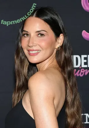 Olivia Munn / oliviamunn nude photo #1095