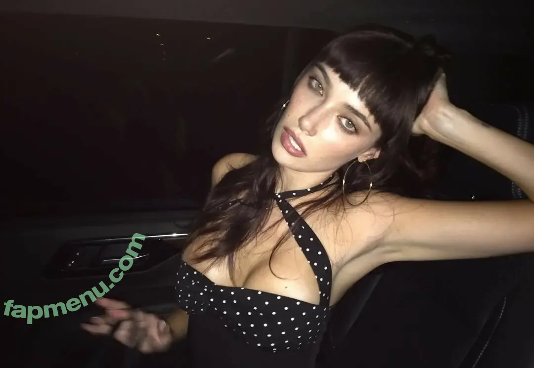 Olivia OBrien nude photo #0808 (olivialauren / oliviaobrien)