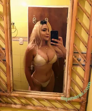  nude photo #0003