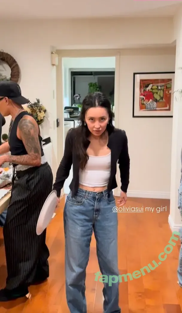 Olivia Sui nude photo #0122 (Smosh / oliviasui)