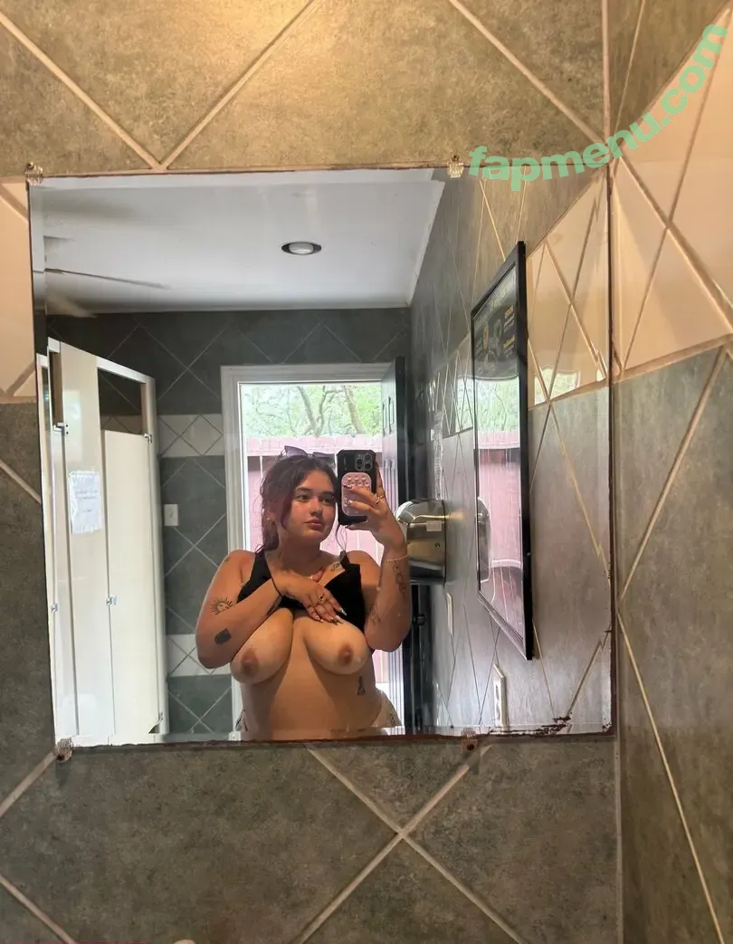 oliviabella nude photo #0022 (oliviabella_)