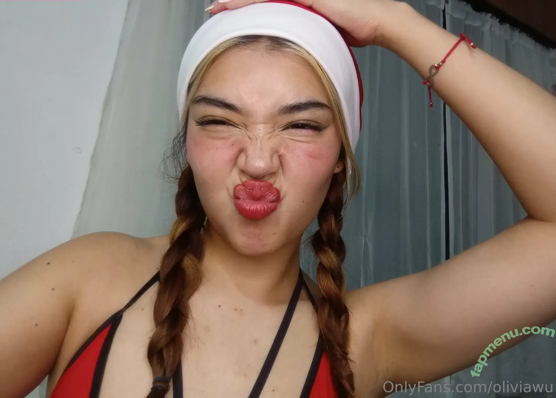 oliviawu nude photo #0003 (oliviamwu)