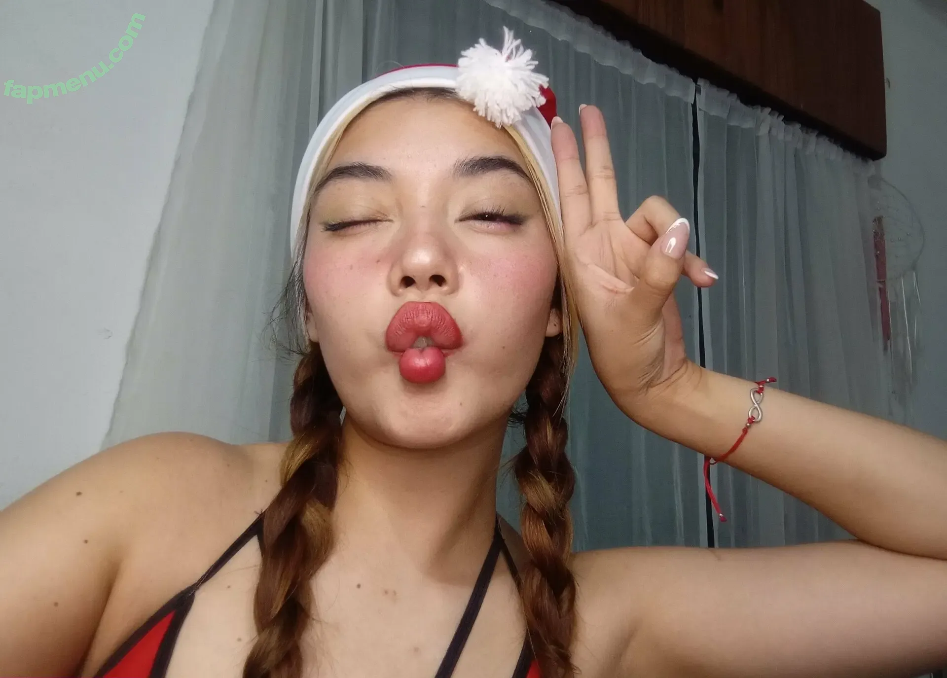 oliviawu nude photo #0006 (oliviamwu)