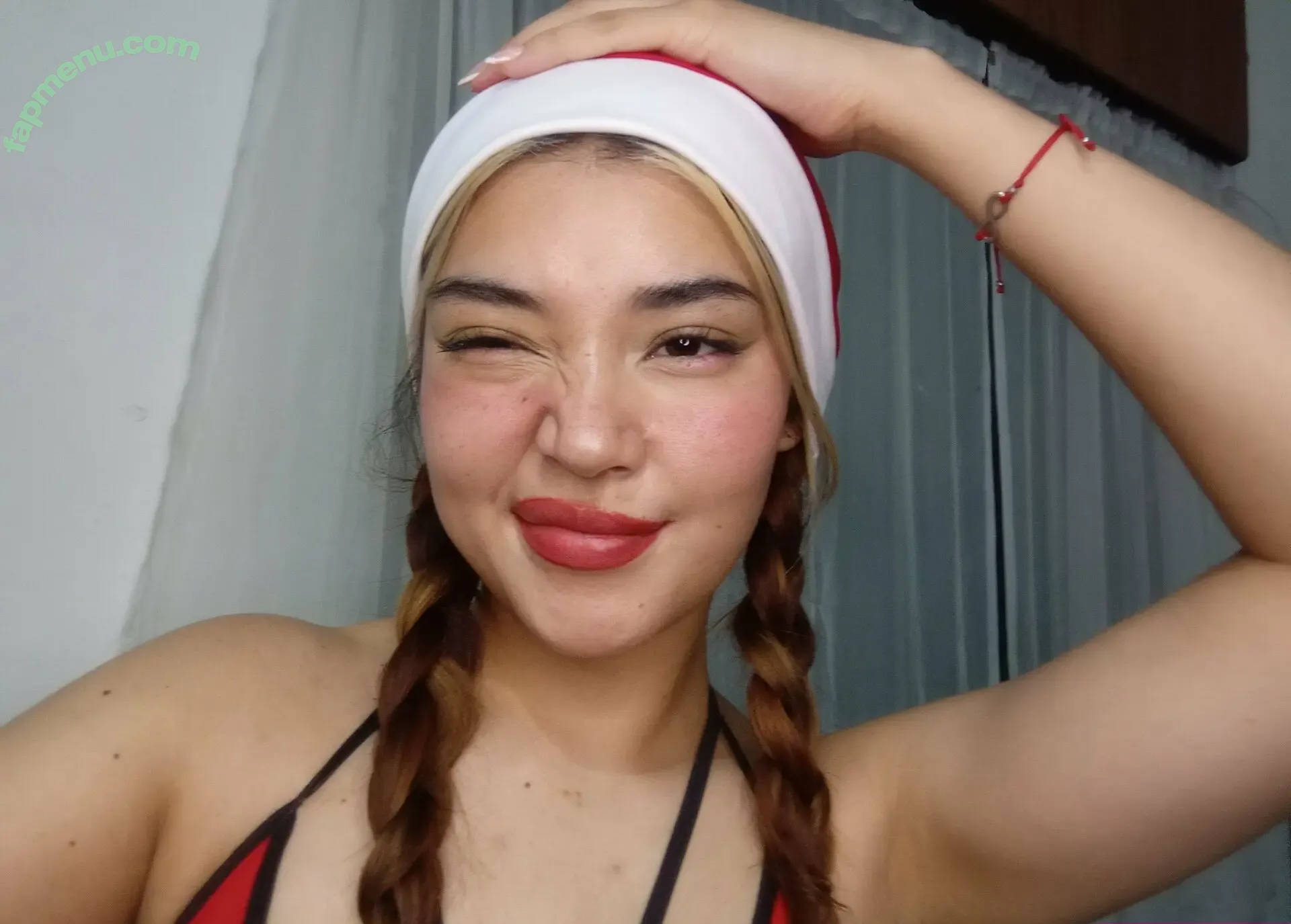 oliviawu nude photo #0022 (oliviamwu)