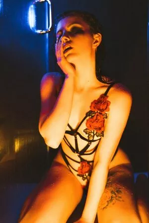 Olyashaa / deepfake / olyashaasaxon nude photo #0629