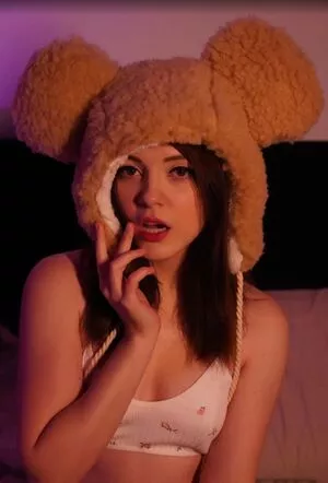 Olyashaa / deepfake / olyashaasaxon nude photo #0967