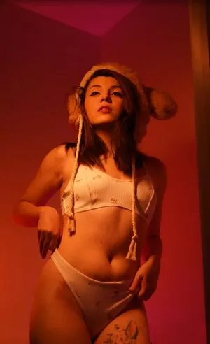 Olyashaa / deepfake / olyashaasaxon nude photo #0979