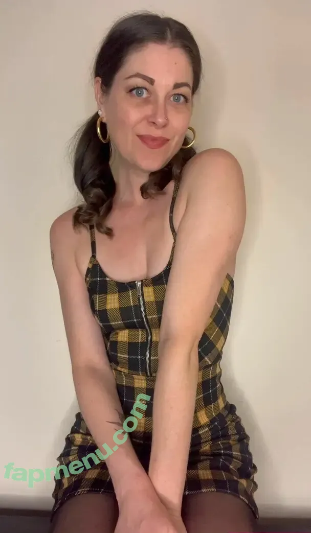 OneBlueIris nude photo #0010 (OneBlueIris)