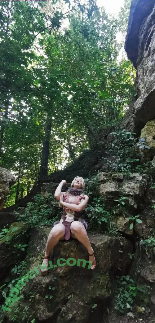 Oniksiya Sofinikum nude photo #1872 (AdamaeOniksiya / nuviponyali / oniksiya_sofinikum / sofinikum)