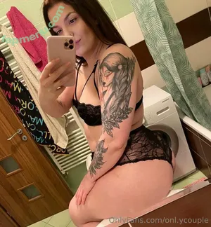 onl.ycouple / kristy.sarah nude photo #0049