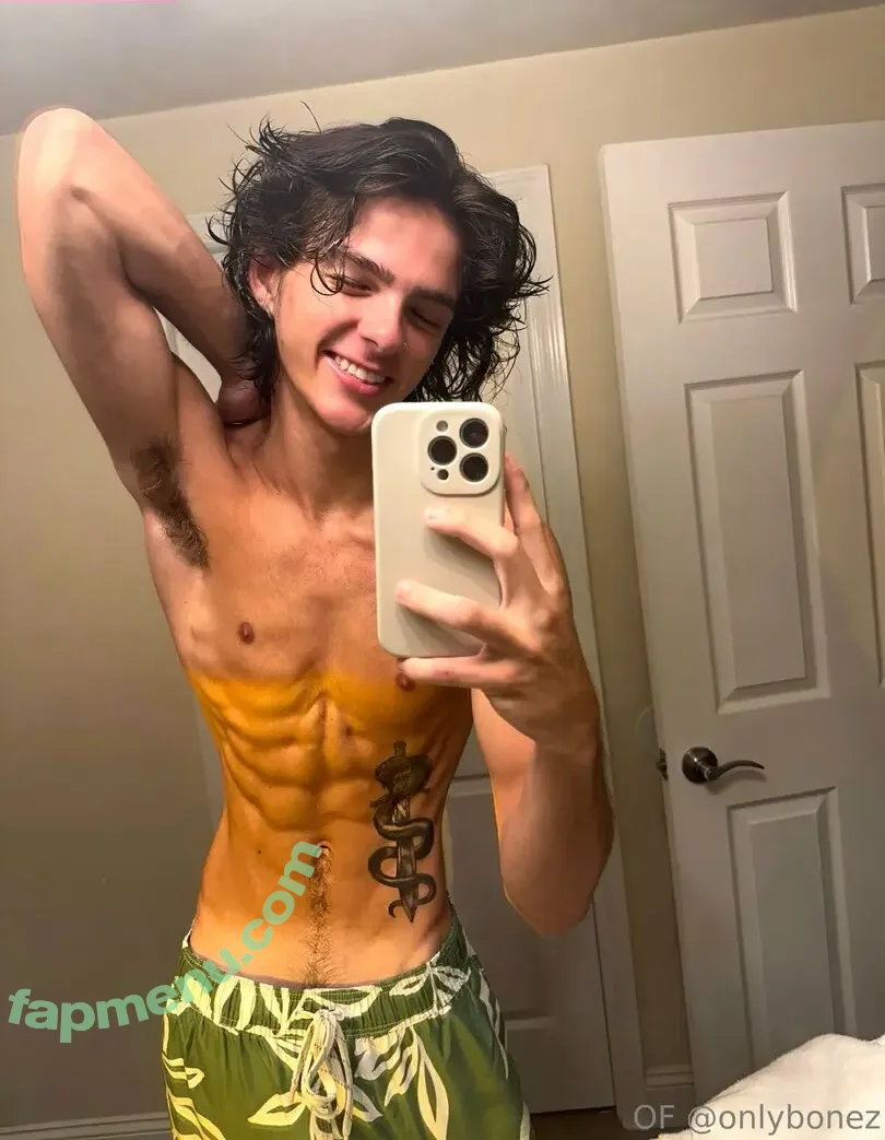 onlybonez nude photo #0070 (officialonlybones)