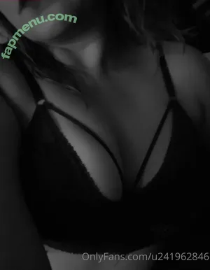 onlyfanssexycamille / sexy_camille nude photo #0002