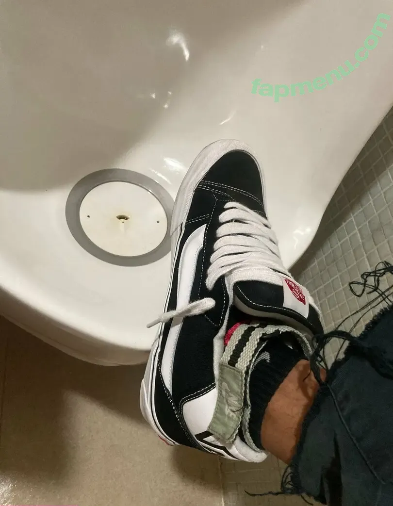 onlyfeetnsneakers nude photo #0050 (onlyfeetnsneakers)
