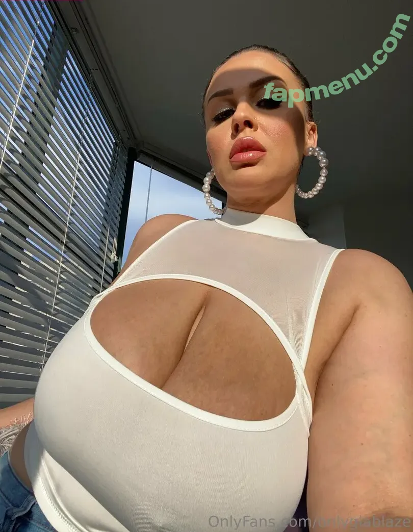 onlygiablaze nude photo #0108 (onlygiablaze)
